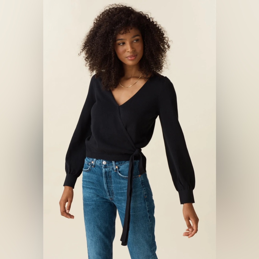 VETTA Classic Wrap Sweater | Black Cotton Sweater